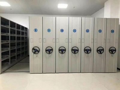 密集架的層板是可以上下自由調整的(包含安全防護問題)